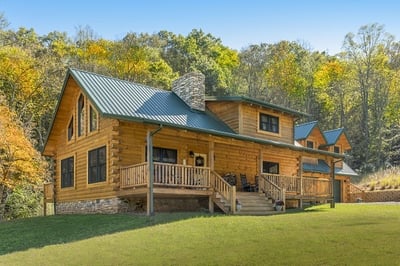 Our Coziest Cabins Under 2,000 Square Feet